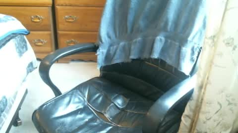 perkymalenipples online show from April 25, 1:25 pm