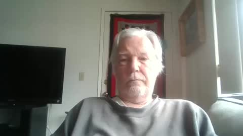 Snapshot of pervdude01 chatting on October 14, 9:22 pm Nut4aNickel online show from October 14, 9:22 pm