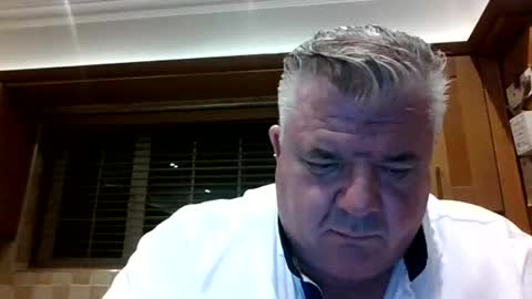 Snapshot of pete112991 chatting on February 19, 2:01 am pete112991 online show from February 19, 2:01 am