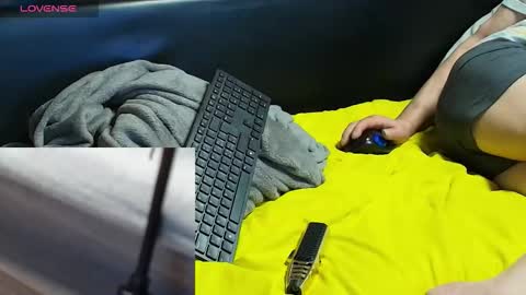 peter196888 online show from April 9, 11:16 am