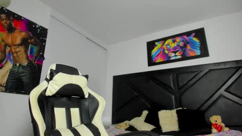 PeterColeman online show from January 19, 2:36 am