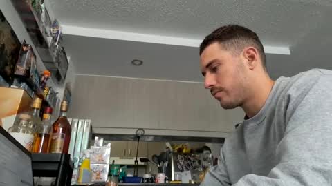 Snapshot of peterskinny24 chatting on February 24, 3:42 pm         ttps VF8L9ABFMref wl share online show from February 24, 3:42 pm