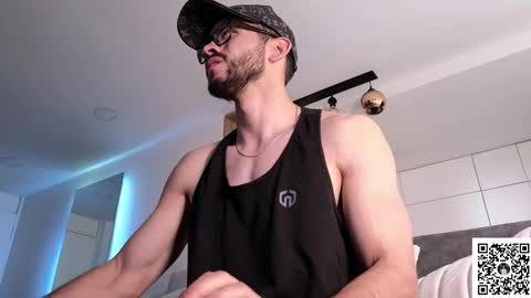 phantom_bigger1 online show from February 3, 12:21 pm