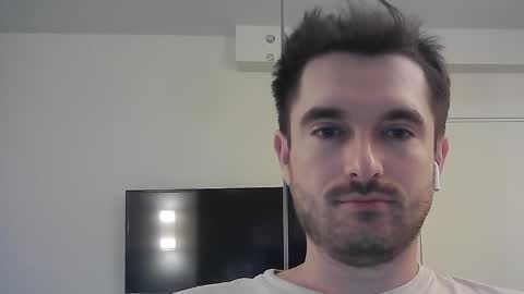 PhilipBorison online show from October 4, 5:01 am