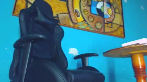 phlilloyhighclouds online show from January 15, 10:45 pm