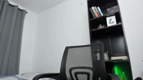 Pierre online show from December 27, 12:50 am