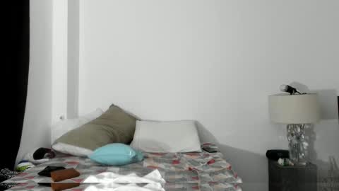 pikoro_gomez online show from October 20, 12:47 am