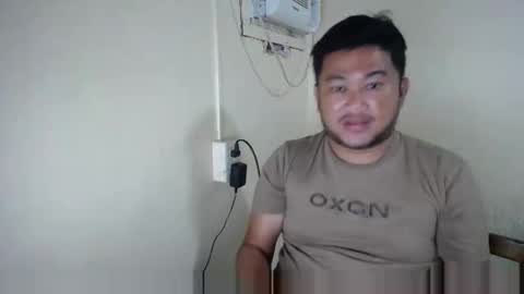 Snapshot of pinoy041087 chatting on October 2, 11:36 am pinoy041087 online show from October 2, 11:36 am