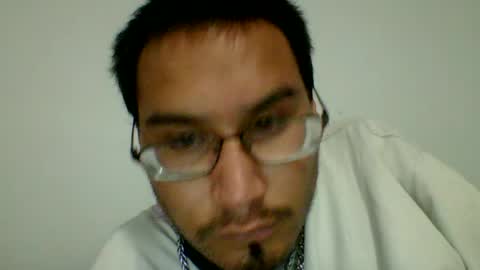 pirahna1012 online show from August 4, 5:46 am
