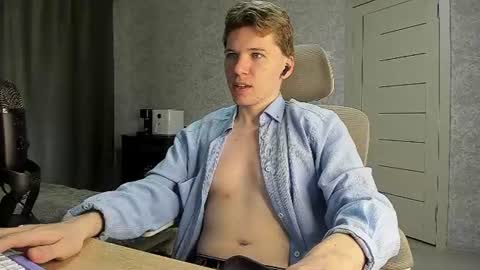 Pierre online show from June 25, 12:10 pm