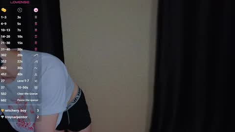 STRONGBEAUTY online show from April 22, 1:27 pm