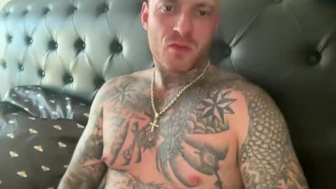 Snapshot of platinum_338 chatting on October 9, 6:57 pm platinum_338 online show from October 9, 6:57 pm