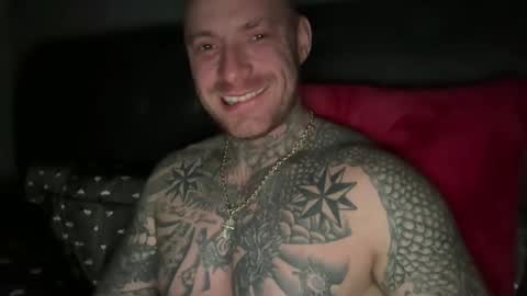 Snapshot of platinum_338 chatting on October 23, 1:03 pm platinum_338 online show from October 23, 1:03 pm