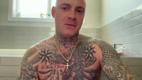 Snapshot of platinum_338 chatting on October 25, 7:48 pm platinum_338 online show from October 25, 7:48 pm