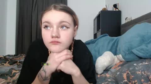 Johnny online show from November 25, 7:16 pm