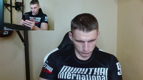 Poliglot online show from December 3, 3:18 am