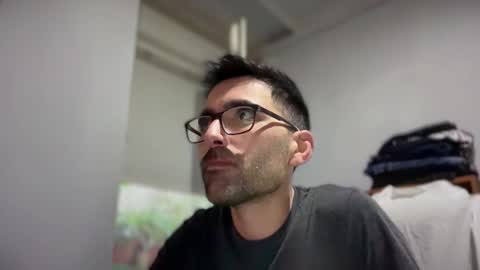 pollabeta online show from November 15, 9:22 am