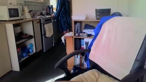 poshman65 online show from April 13, 10:05 am