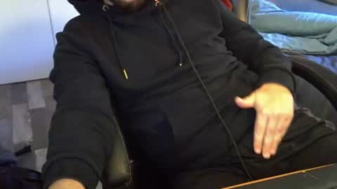 pralg online show from September 21, 1:44 pm