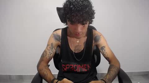 Plux online show from February 12, 7:35 pm