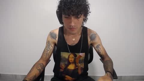 Plux online show from February 9, 8:13 pm