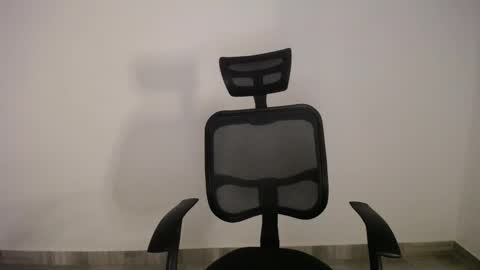 Plux online show from March 10, 5:33 am