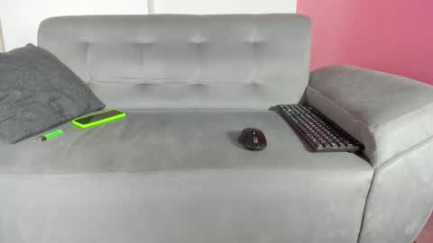 PRESSURE online show from October 18, 8:30 am