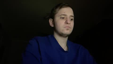 prettyboyhot01 online show from January 14, 6:45 am