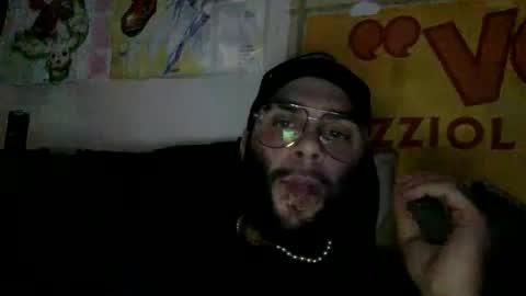 prettyglazed online show from November 9, 3:10 am