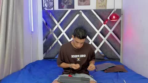 prince_arthur77 online show from February 5, 12:49 pm