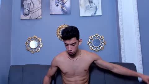 prince_arthur77 online show from September 26, 1:20 pm