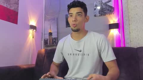 prince_arthur77 online show from October 3, 2:00 pm