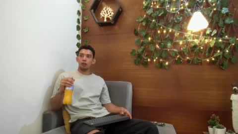 prince_arthur77 online show from January 10, 1:09 pm