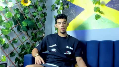 prince_arthur77 online show from October 15, 1:30 pm