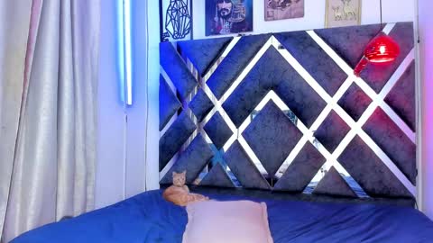 prince_arthur77 online show from January 16, 12:53 pm