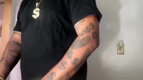 UncutSpaniishpapii online show from October 13, 8:53 am