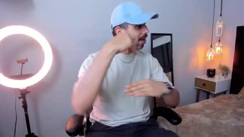 Diego online show from December 1, 8:34 pm