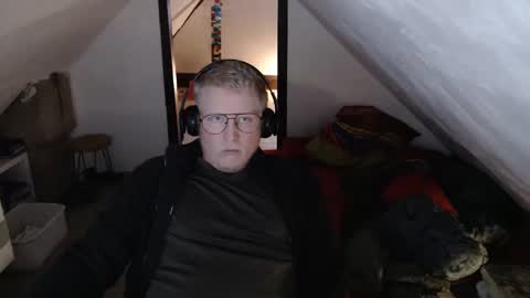 pussylovercb online show from April 14, 9:20 am