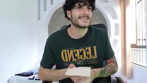 R A F A E L online show from November 25, 8:33 pm