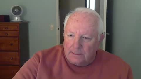 raiderman215 online show from December 8, 3:13 pm