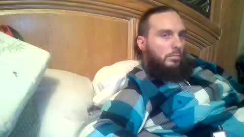 Snapshot of raidersman757 chatting on December 14, 2:34 am hitman online show from December 14, 2:34 am