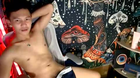 ralfhuge24 online show from May 24, 11:00 pm