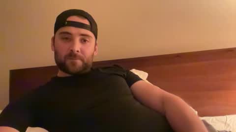 randomdude5950 online show from November 17, 1:52 am