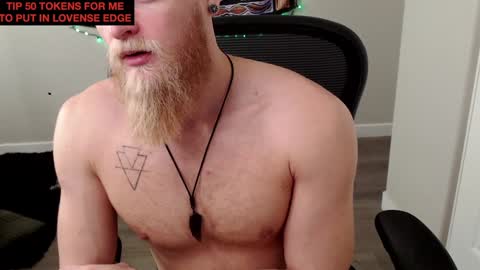 Snapshot of randyroderick chatting on December 12, 6:10 pm Randy Rod online show from December 12, 6:10 pm