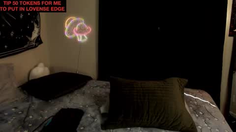 Snapshot of randyroderick chatting on October 20, 4:44 pm Randy Rod online show from October 20, 4:44 pm