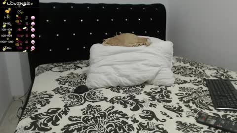 RaulWildBoy27 online show from March 27, 1:23 pm