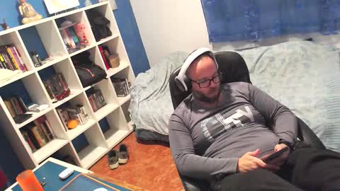 ravingr3d3 online show from February 25, 12:44 am