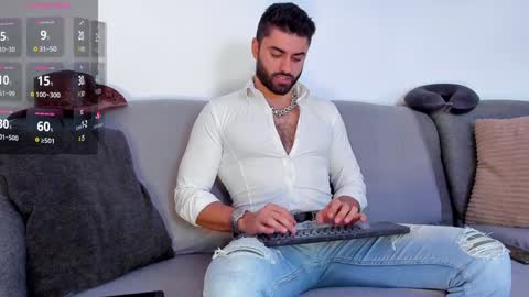 Snapshot of rawadam chatting on January 19, 6:20 am Adam online show from January 19, 6:20 am