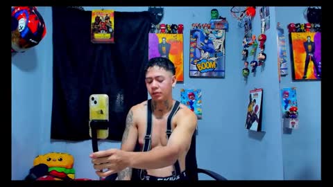 Raymond Stonee online show from September 15, 5:25 pm