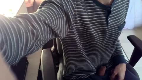 Readytoshowww online show from April 7, 2:06 pm